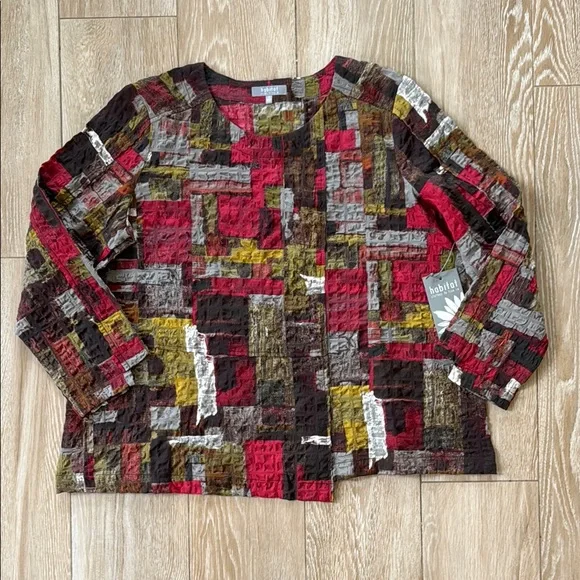 NWT Habitat Patchwork Print Top in Garnet XS - Picture 3 of 12